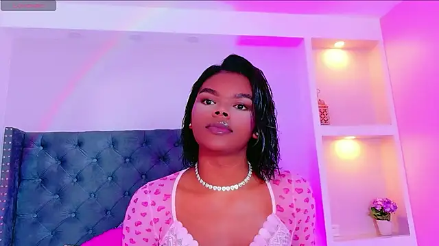 CamiEstrada online show from 7, 1, 2026