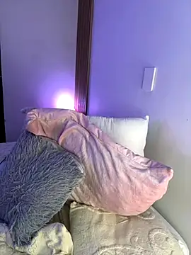 Snapshot of Mae_Henao9 chatting on 23, 10, 2025 Mae Henao9 online show from 23, 10, 2025