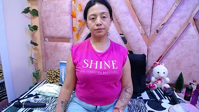 slut anal  online show from 28, 11, 2025