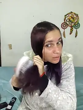 Snapshot of Scarlett-Leh chatting on 1, 11, 2025 Scarlett-Leh online show from 1, 11, 2025