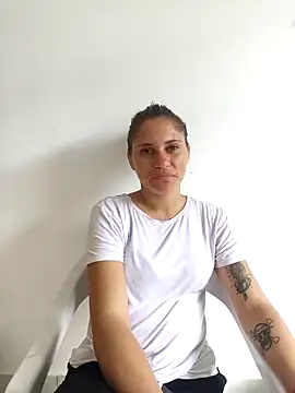 Snapshot of Scarlett-Leh chatting on 2, 12, 2025 Scarlett-Leh online show from 2, 12, 2025