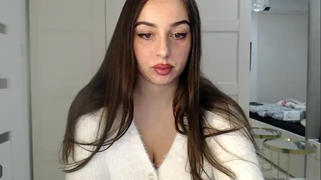 courtneyPerfect online show from 30, 10, 2025