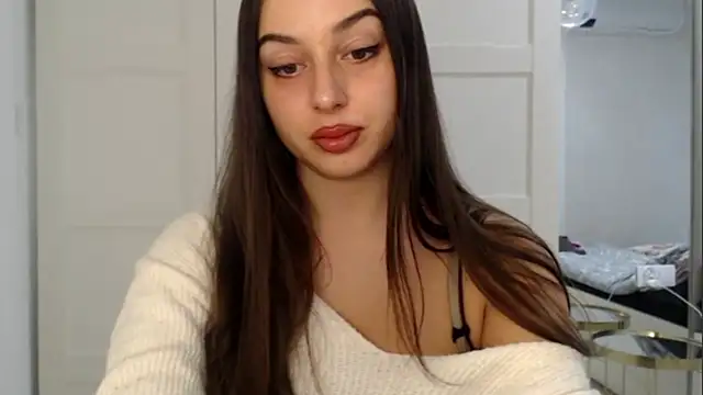 courtneyPerfect online show from 28, 10, 2025