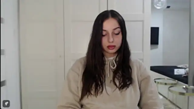 courtneyPerfect online show from 3, 11, 2025