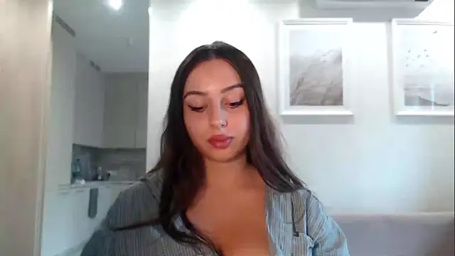 courtneyPerfect online show from 23, 9, 2025
