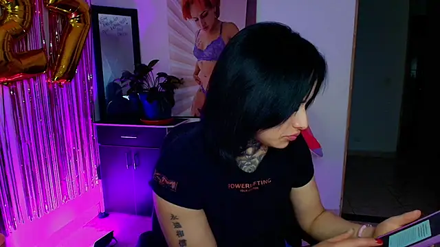 Snapshot of TinnaDawsom chatting on 10, 9, 2025 TinnaDawsom online show from 10, 9, 2025