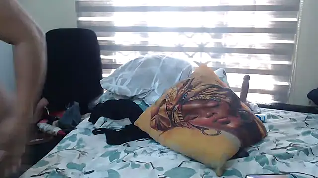 Foxybrownxx1 online show from 9, 5, 2026