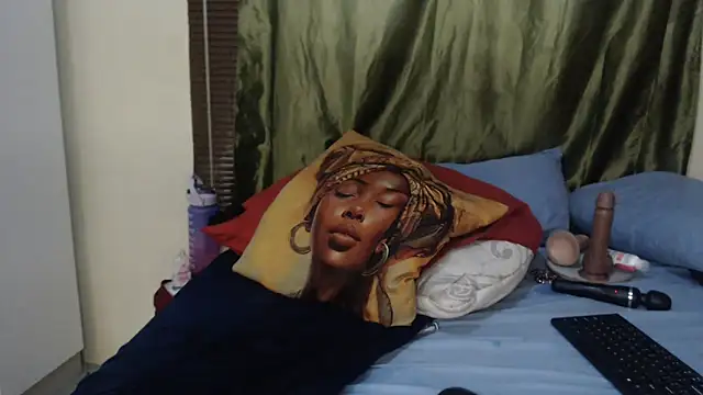 Foxybrownxx1 online show from 3, 4, 2026