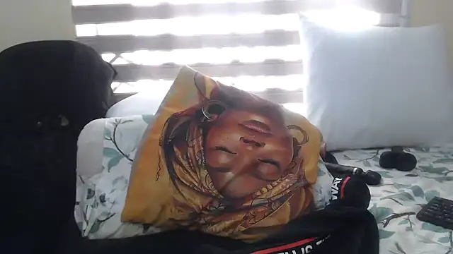Foxybrownxx1 online show from 5, 6, 2026