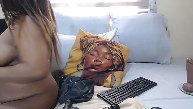 Foxybrownxx1 online show from 21, 5, 2026