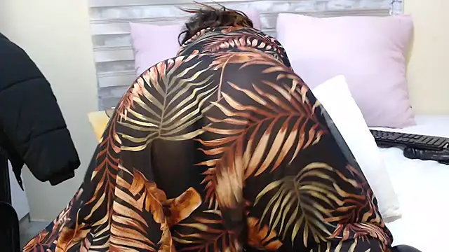 Foxybrownxx1 online show from 26, 5, 2026