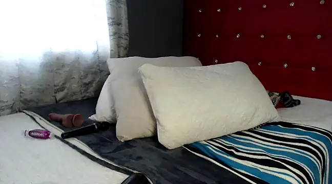 Foxybrownxx1 online show from 10, 3, 2025