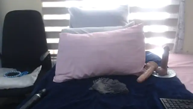 Snapshot of Foxybrownxx1 chatting on 16, 6, 2026 Foxybrownxx1 online show from 16, 6, 2026
