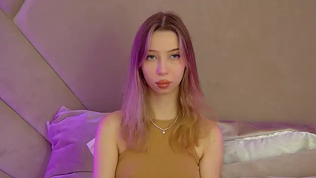 MaliaLandre online show from 14, 9, 2025