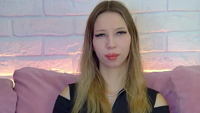 MaliaLandre online show from 26, 9, 2025