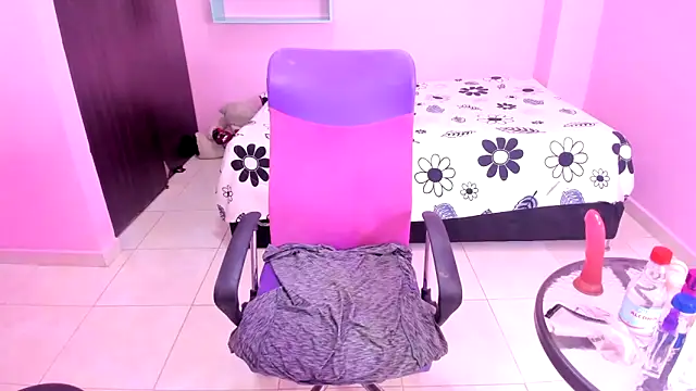 mommy whore slut online show from 15, 10, 2025