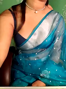 Snapshot of QueenOfHeart_07 chatting on 20, 9, 2025 QueenOfHeart 07 online show from 20, 9, 2025