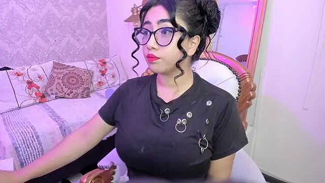 Sexy cristall  online show from 10, 2, 2025