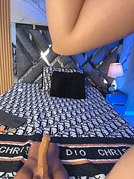 LylaLee111 online show from 6, 11, 2025