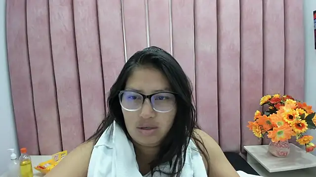 Snapshot of Miaa_Smiith_ chatting on 7, 11, 2025 Miaa Smiith online show from 7, 11, 2025