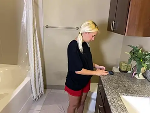 Snapshot of girlfriendmissy chatting on 9, 5, 2026 girlfriendmissy online show from 9, 5, 2026