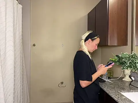 girlfriendmissy online show from 19, 3, 2026