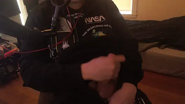 chicostick413 online show from 12, 3, 2025