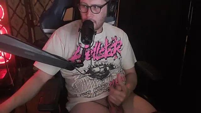 chicostick413 online show from 18, 4, 2026