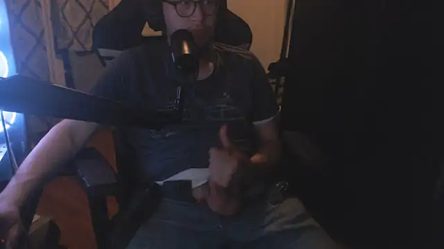chicostick413 online show from 22, 6, 2026