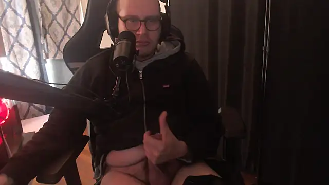 chicostick413 online show from 10, 3, 2026