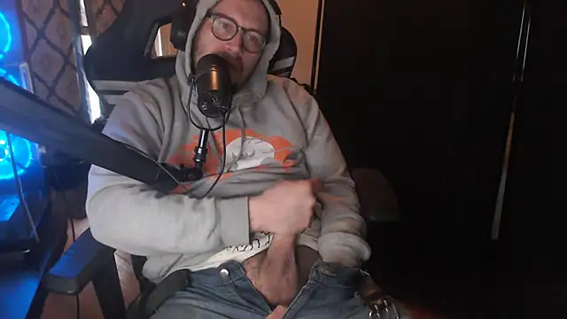 chicostick413 online show from 18, 4, 2026