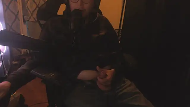 chicostick413 online show from 20, 6, 2026