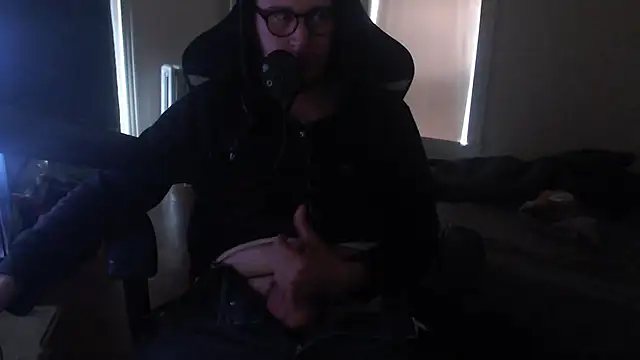 chicostick413 online show from 19, 10, 2025