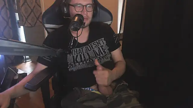 chicostick413 online show from 21, 7, 2026