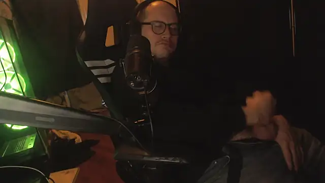 chicostick413 online show from 29, 11, 2025