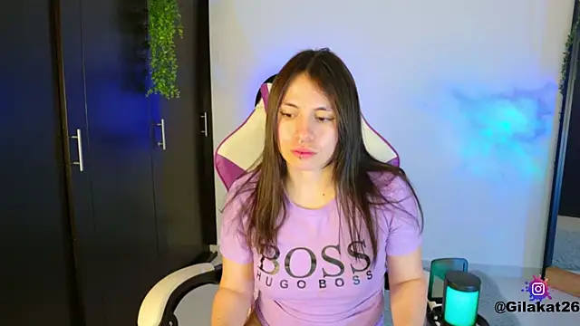 Snapshot of GilaKat chatting on 15, 11, 2025 GilaKat online show from 15, 11, 2025