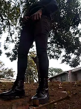 Chocolate factory man online show from 20, 9, 2025