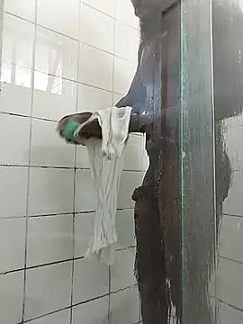 Chocolate factory man online show from 19, 11, 2025