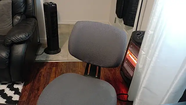 Snapshot of Thekodyy chatting on 15, 11, 2025 Thekodyy online show from 15, 11, 2025