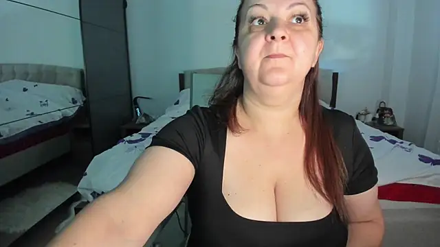 LoraCougar online show from 23, 9, 2025