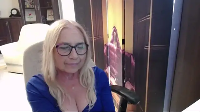 sofia xkiss online show from 12, 7, 2026