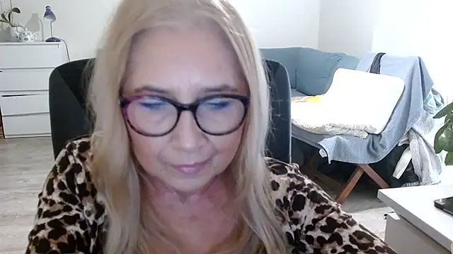 sofia xkiss online show from 8, 2, 2025