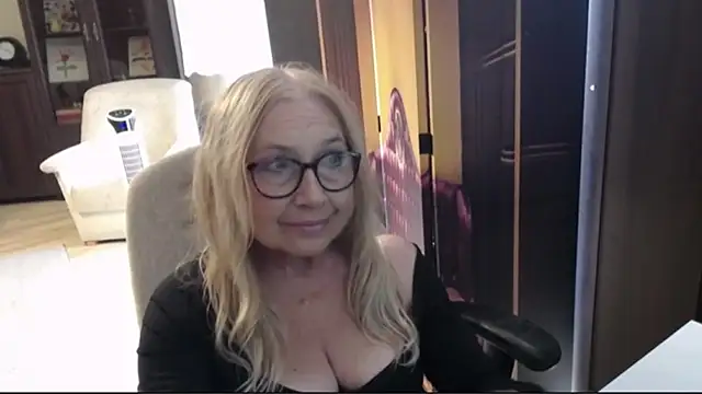 sofia xkiss online show from 21, 7, 2026