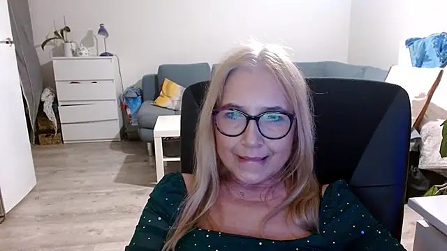 sofia xkiss online show from 14, 2, 2025