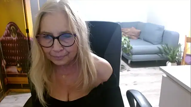 Snapshot of sofia_xkiss chatting on 30, 11, 2025 sofia xkiss online show from 30, 11, 2025