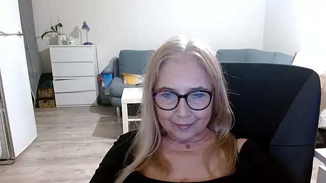 sofia xkiss online show from 13, 2, 2025