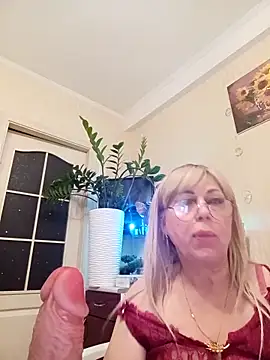 SusieNoreen online show from 14, 9, 2025