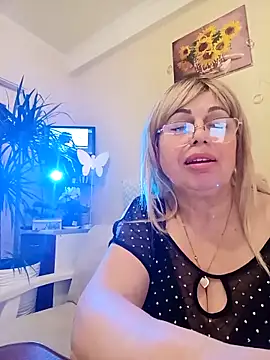 SusieNoreen online show from 9, 3, 2025