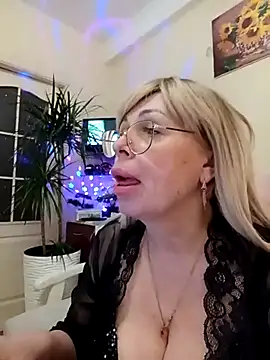 SusieNoreen online show from 18, 3, 2025