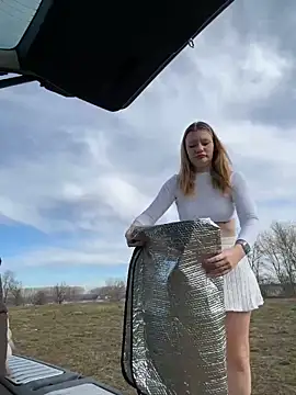 justmila online show from 5, 2, 2026